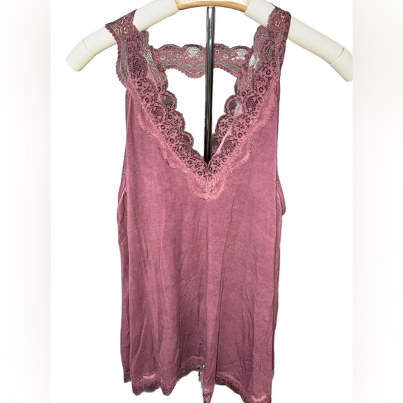 POL Tops - POL Lace Trim Tank Top in Dusty Rose